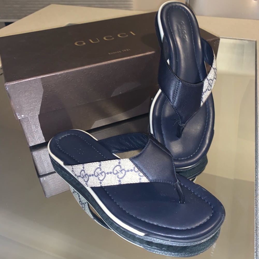 🛑SOLD🛑. Gucci Blue Tessuto Sandals